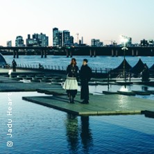 Jadu Heart 01.11.2025 Rote Sonne