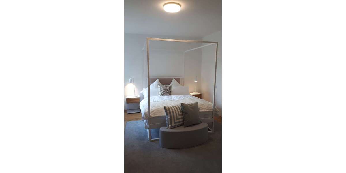 Etagenwohnung Unterhaching - 3.5 Zimmer, 110 m&sup2;, 3.000&euro; | Angebot:25812898