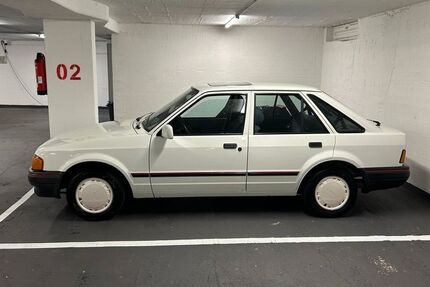 Ford Escort 35.000 km 4.800 &euro; München 80997