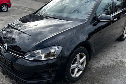 VW Golf 187.000 km 7.099 &euro; München 80689
