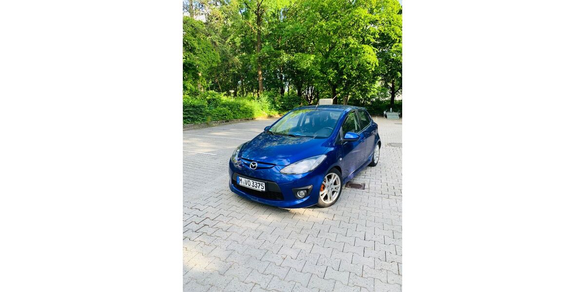 Mazda 2 203.500 km 2.999 &euro; München 80805
