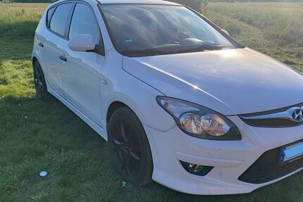 Hyundai i30 186.000 km 3.000 € München 80935