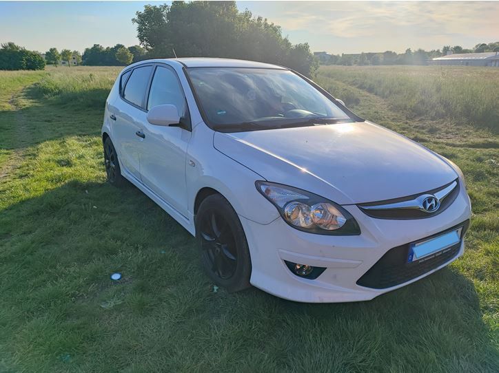 Hyundai i30 186.000 km 3.500 € München 80935