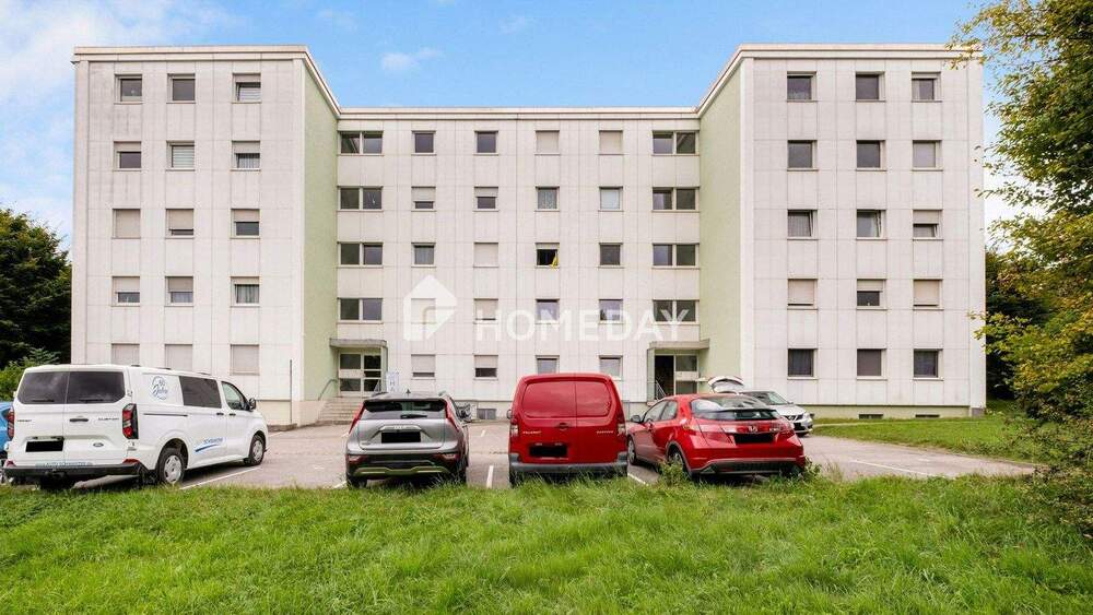 4-Zimmer-Wohnung mit sonniger Loggia auf Erbpachtgrund - ruhig, gepflegt und gut geschnitten 4 zimmer