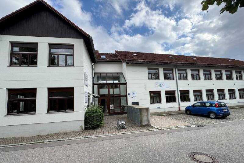 Toplage Karlsfeld! Büro- Ausstellungs- Schulungsräume zu vermieten