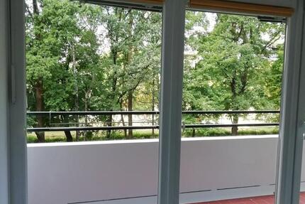 Von Privat: Verkauf 4 Zimmer Wohnung, viel Licht, viel Grün 4 zimmer