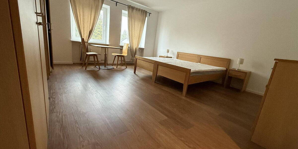 Etagenwohnung Ottobrunn - 6 Zimmer, 200 m&sup2;, 2.900&euro; | Angebot:26846684