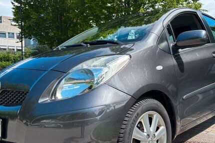 Toyota Yaris 100.000 km 5.400 &euro; Riemerling 85521