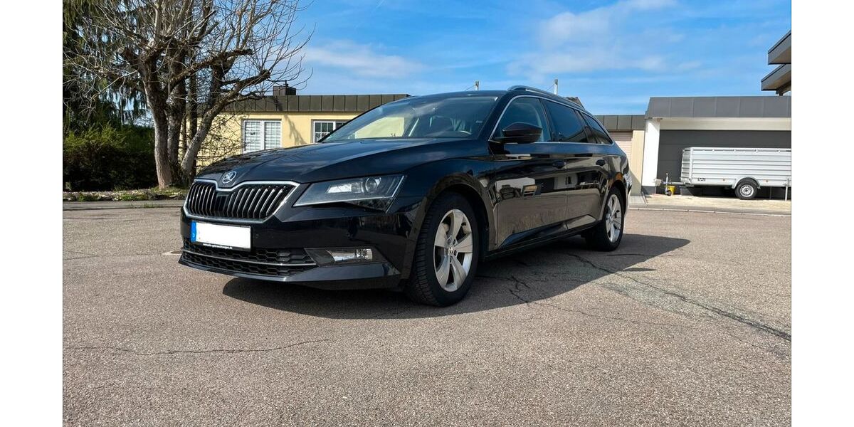 Skoda Superb 111.700 km 17.999 &euro; Finsing 85464