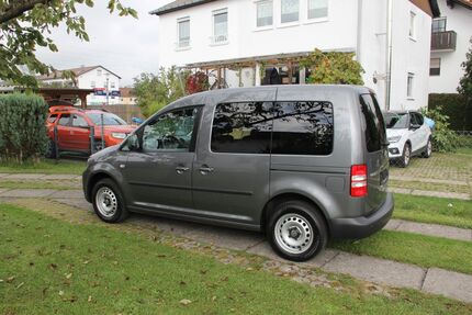 VW Caddy 48.871 km 11.590 € Gilching bei München 82205