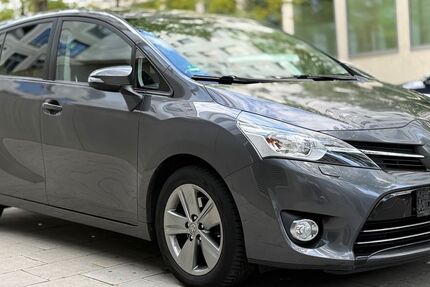 Toyota Verso 205.000 km 9.400 € München 80639
