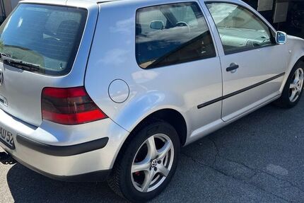 VW Golf