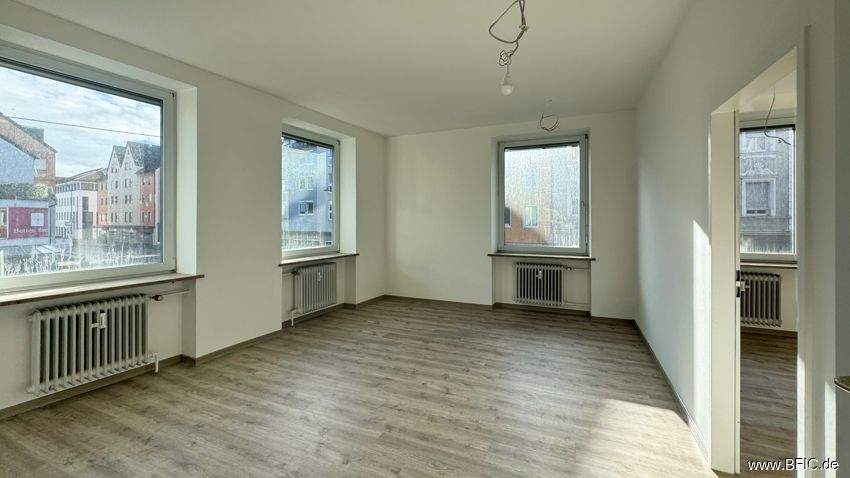 Gewerbeobjekt Fürstenfeldbruck - 9 Zimmer, 228 m&sup2;, 3.420&euro; | Angebot:25247718