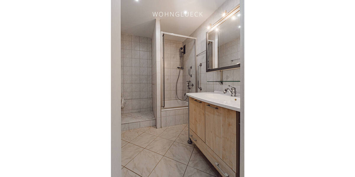 Etagenwohnung Germering Unterpfaffenhofen - 3 Zimmer, 83 m&sup2;, 349.000&euro; | Angebot:25664383