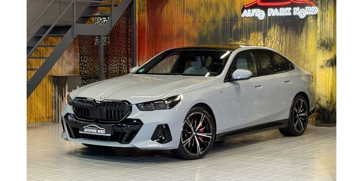 BMW 540 17.000 km 69.900 &euro; München 81829