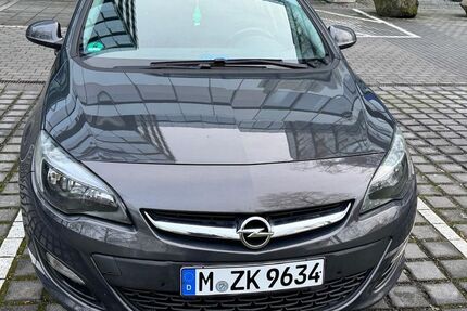 Opel Astra 212.000 km 3.800 &euro; München 81673