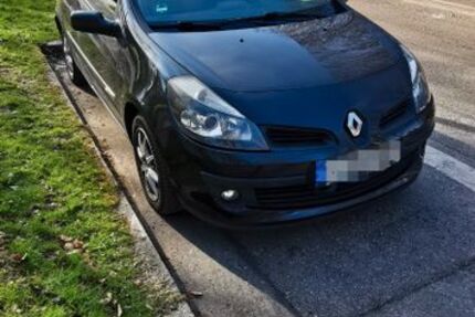 Renault Clio 124.300 km 2.700 € München 81543