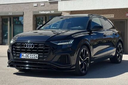 Audi Q8 212.480 km 42.999 &euro; München 81825