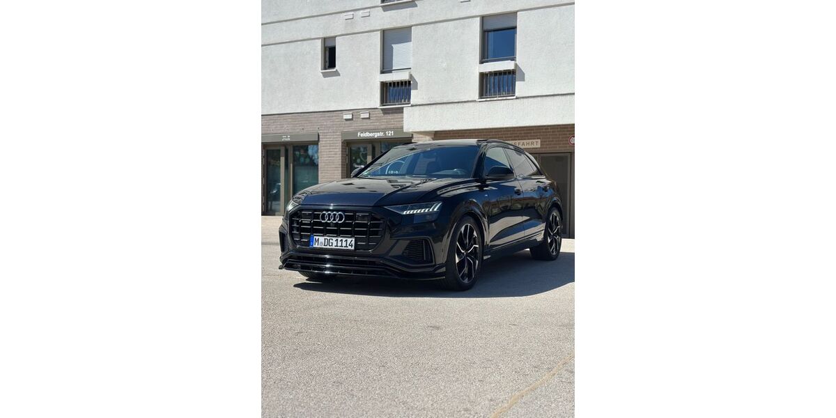 Audi Q8 212.480 km 42.999 &euro; München 81825