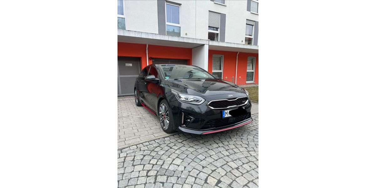 Kia pro ceed / ProCeed 43.410 km 21.600 &euro; München 81377