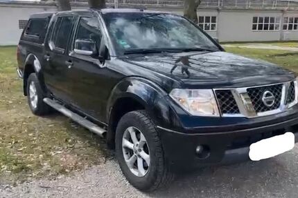 Nissan Navara 180.000 km 7.900 &euro; München 81375