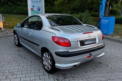 Peugeot 206 90.000 km 3.400 € München 81247