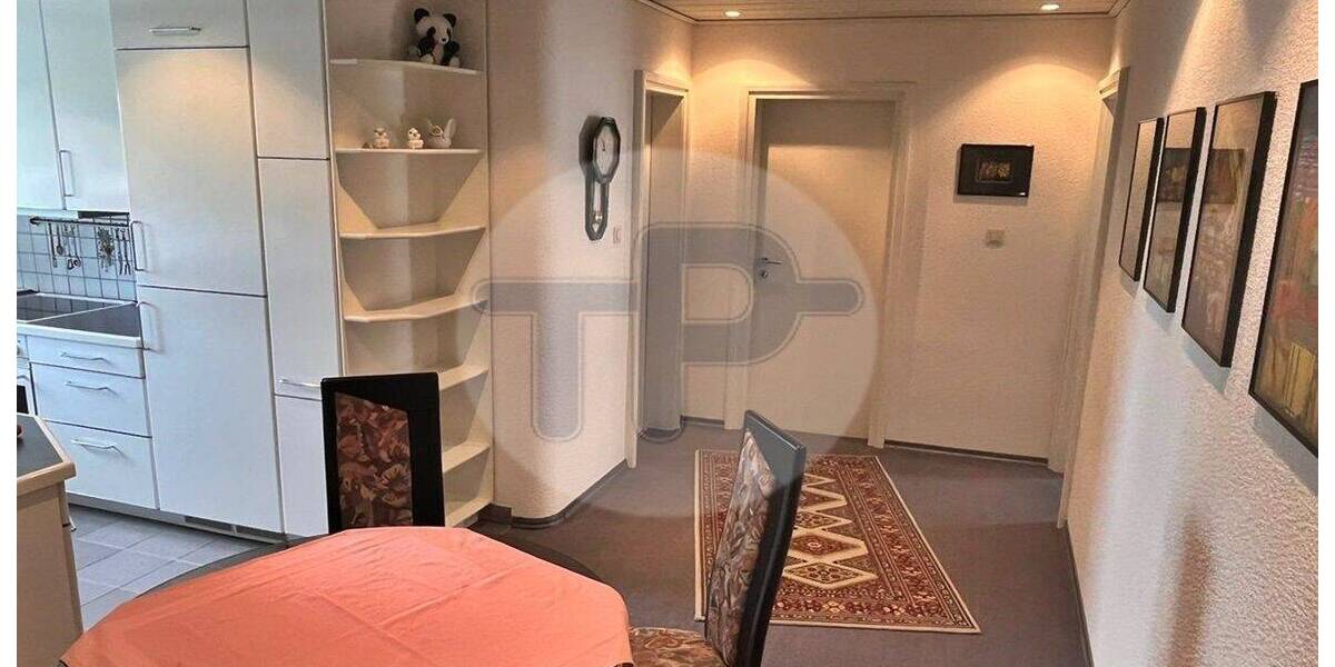 SCHÖNE 3-ZIMMER WOHNUNG MIT LOGGIA UND TAGESLICHTBAD, IN RUHIGER ZENTRALER LAGE 3 zimmer