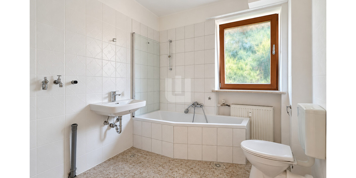 WINDISCH - Erstbezug nach Renovierung: Schöne 2-Zi.Whg. in ruhiger Lage und S-Bahn-Nähe - frei! - Etagenwohnung Gröbenzell | Angebot:27532363