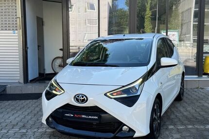 Toyota Aygo (X) 124.490 km 7.290 &euro; münchen 81671