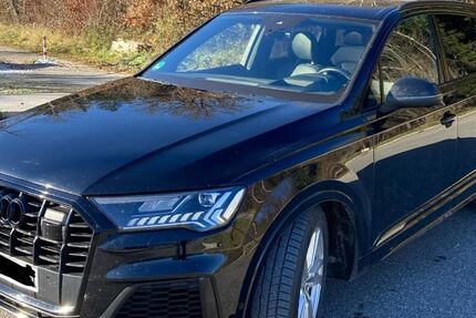 Audi Q7 143.000 km 45.900 € Gauting 82131