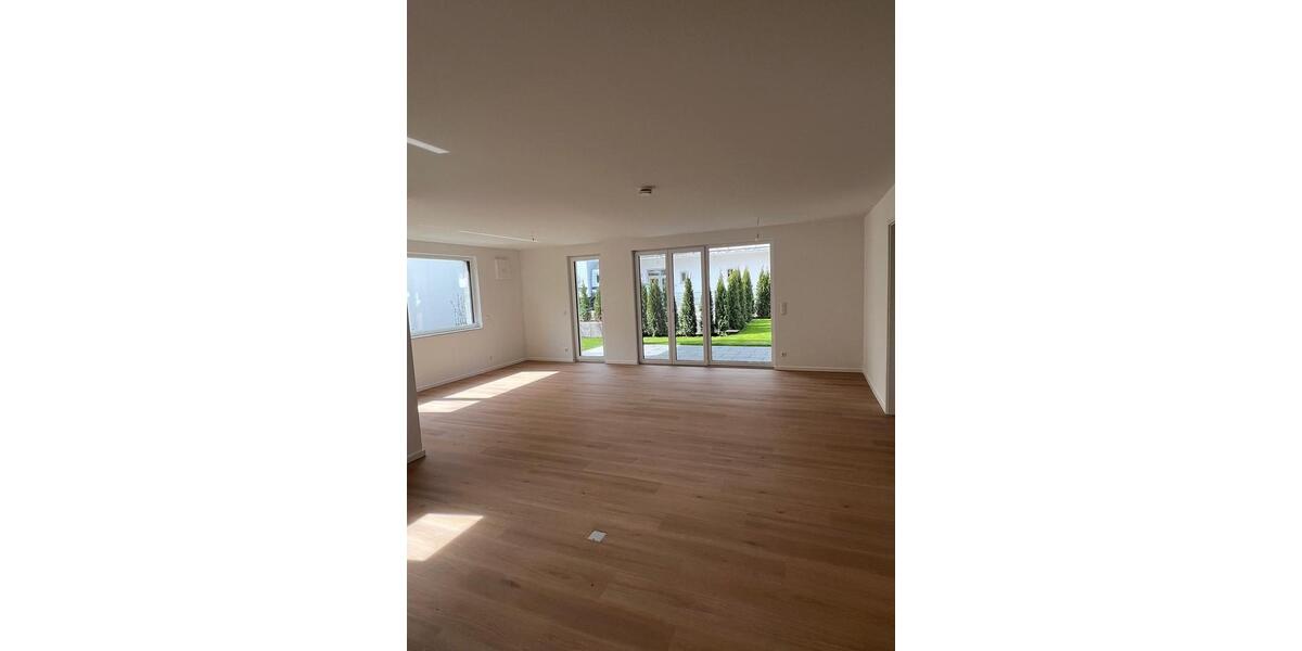 Terrassenwohnung Germering - 3 Zimmer, 98 m&sup2;, 2.095&euro; | Angebot:26534791