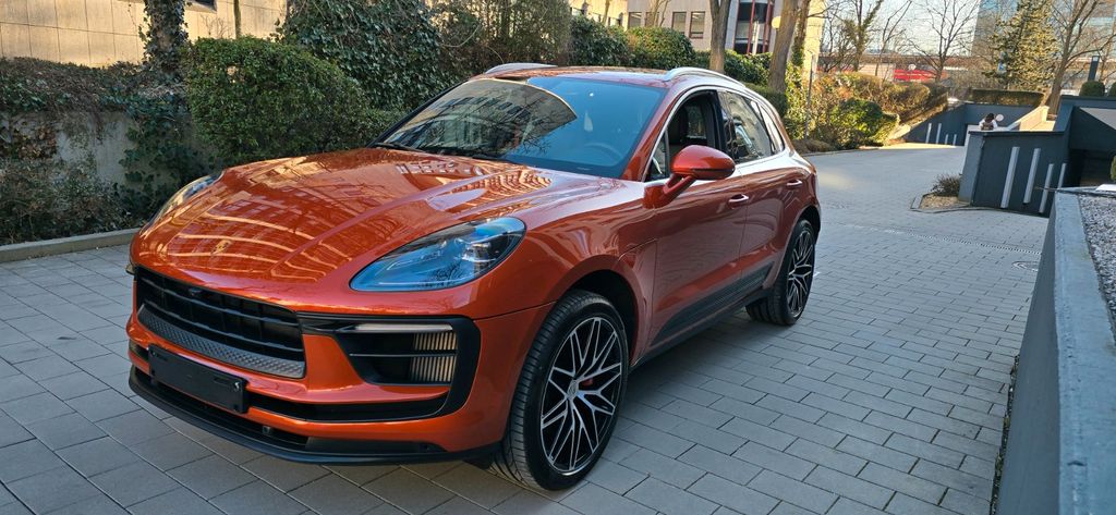 Porsche Macan 50.000 km 61.999 &euro; München 80689