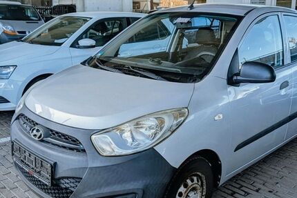 Hyundai i10 90.000 km 2.800 &euro; München 81825
