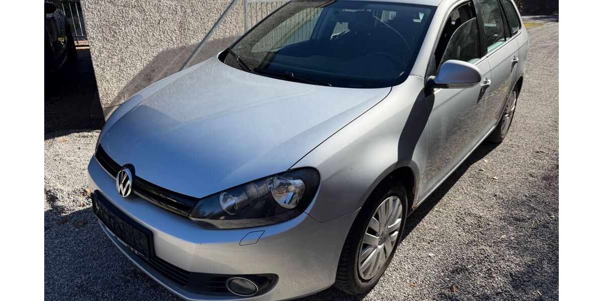 VW Golf 213.000 km 2.750 &euro; München 81827