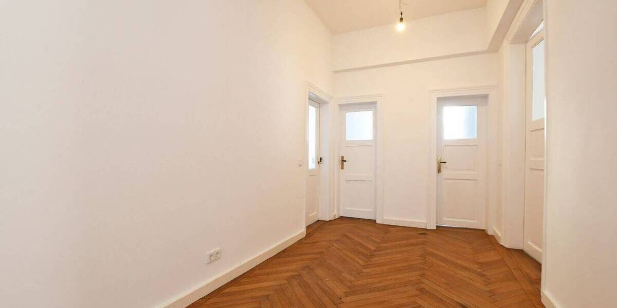 Etagenwohnung München Altstadt-Lehel - 5 Zimmer, 148 m&sup2;, 4.300&euro; | Angebot:26640961