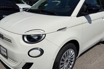 Fiat 500e 7.293 km 17.900 &euro; München 81243
