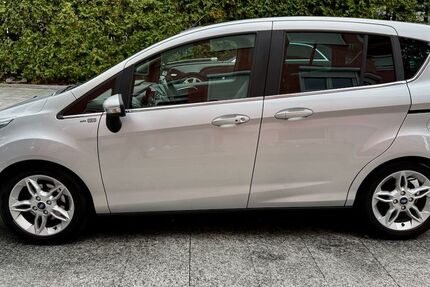 Ford B-Max 137.000 km 5.980 € München 81827