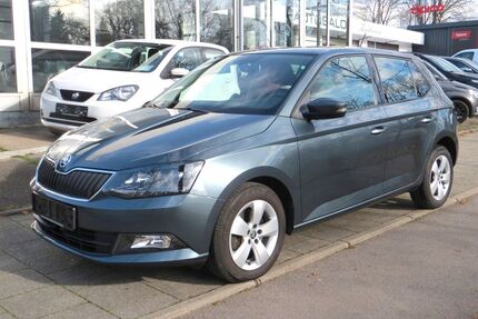 Skoda Fabia 60.380 km 11.999 &euro; München 81825