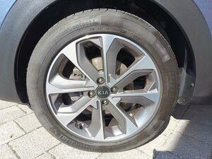 Kia STONIC 1.0T 48V DCT SPI TECH NAVI GRAU 52.348 km 16.460 &euro; Höhenkirchen-Siegertsbrun 85635