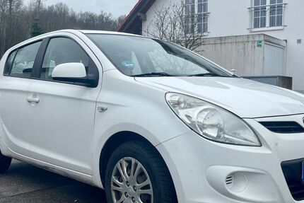 Hyundai i20 168.000 km 2.850 € München 80337