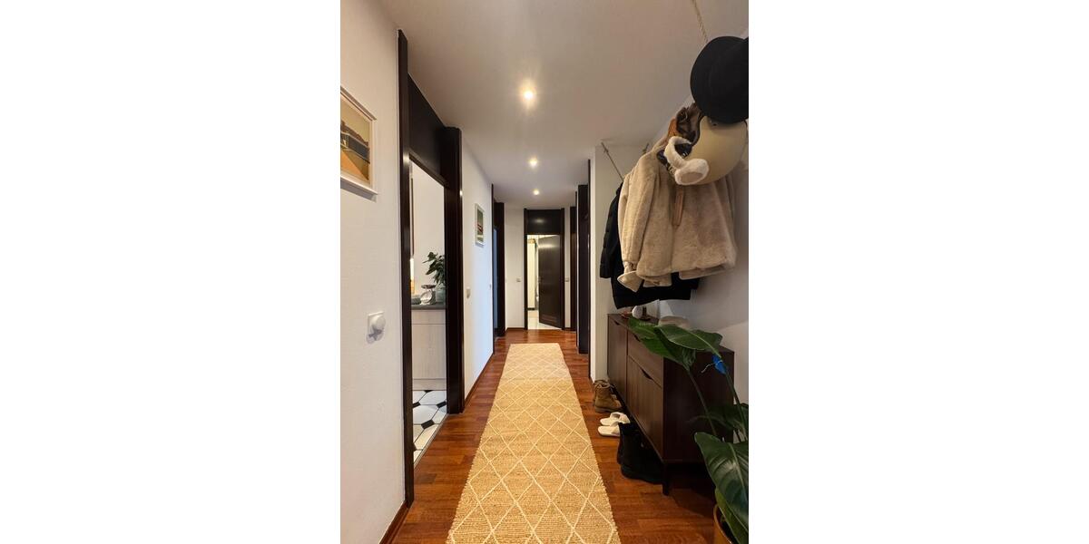 Dachgeschoßwohnung München Sendling-Westpark - 3 Zimmer, 95 m&sup2;, 2.400&euro; | Angebot:26425695