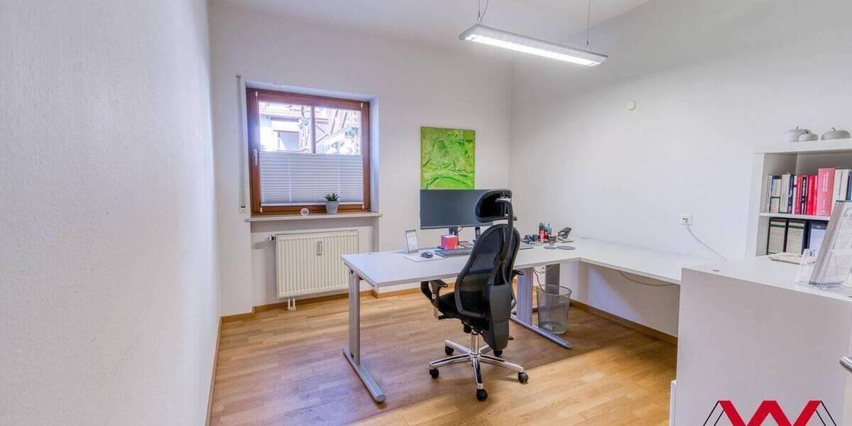 Gewerbeobjekt Ebersberg - 6 Zimmer, 121 m&sup2;, 498.000&euro; | Angebot:25768968