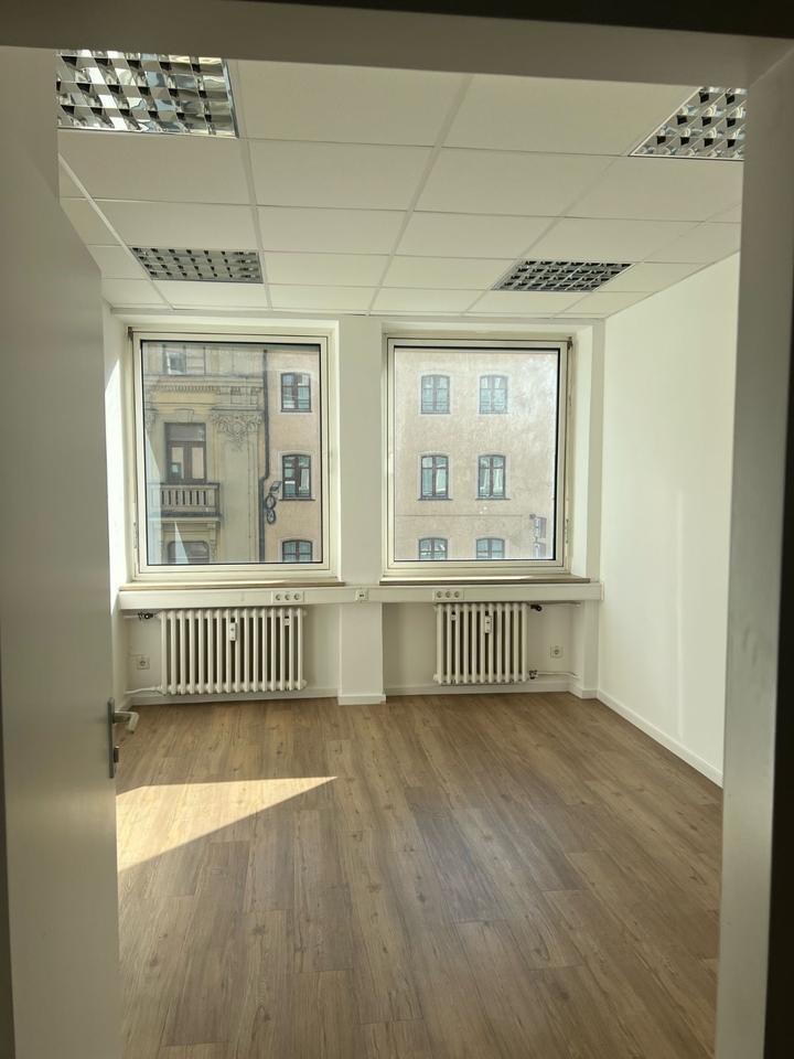 Büro zur Untermiete in kreativer Bürogemeinschaft