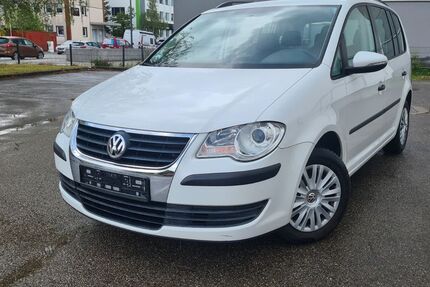VW Touran 285.000 km 3.500 &euro; Germering 82110