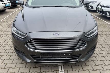 Ford Mondeo 176.431 km 7.900 &euro; München OT Trudering-Riem 81825