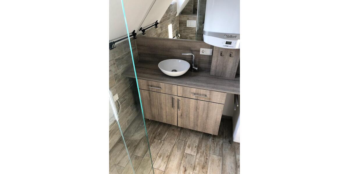 Dachgeschoßwohnung Karlsfeld - 2.5 Zimmer, 58 m&sup2;, 1.085&euro; | Angebot:26314002
