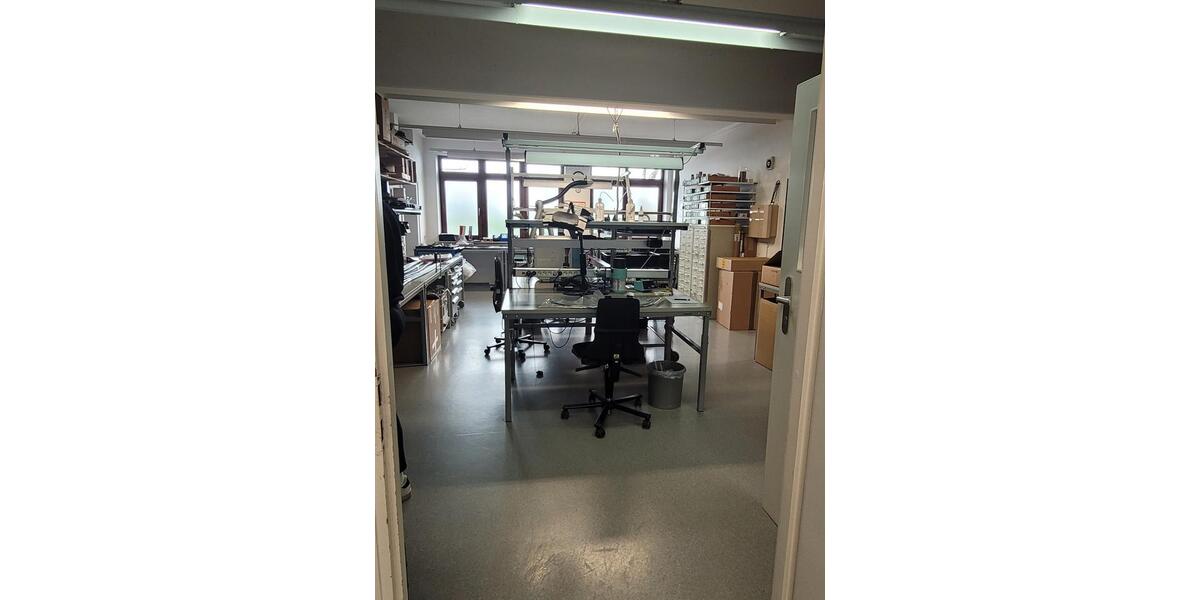 Gewerbeobjekt Karlsfeld - 1.999&euro; | Angebot:25600946