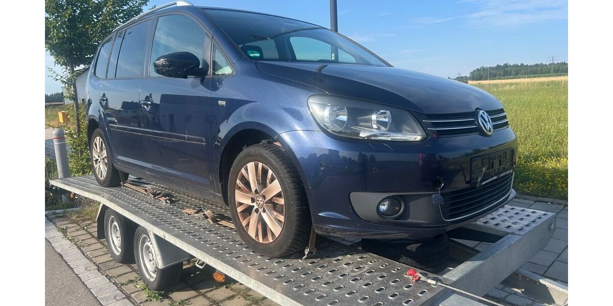 VW Touran 264.000 km 3.350 &euro; Brunnthal 85649
