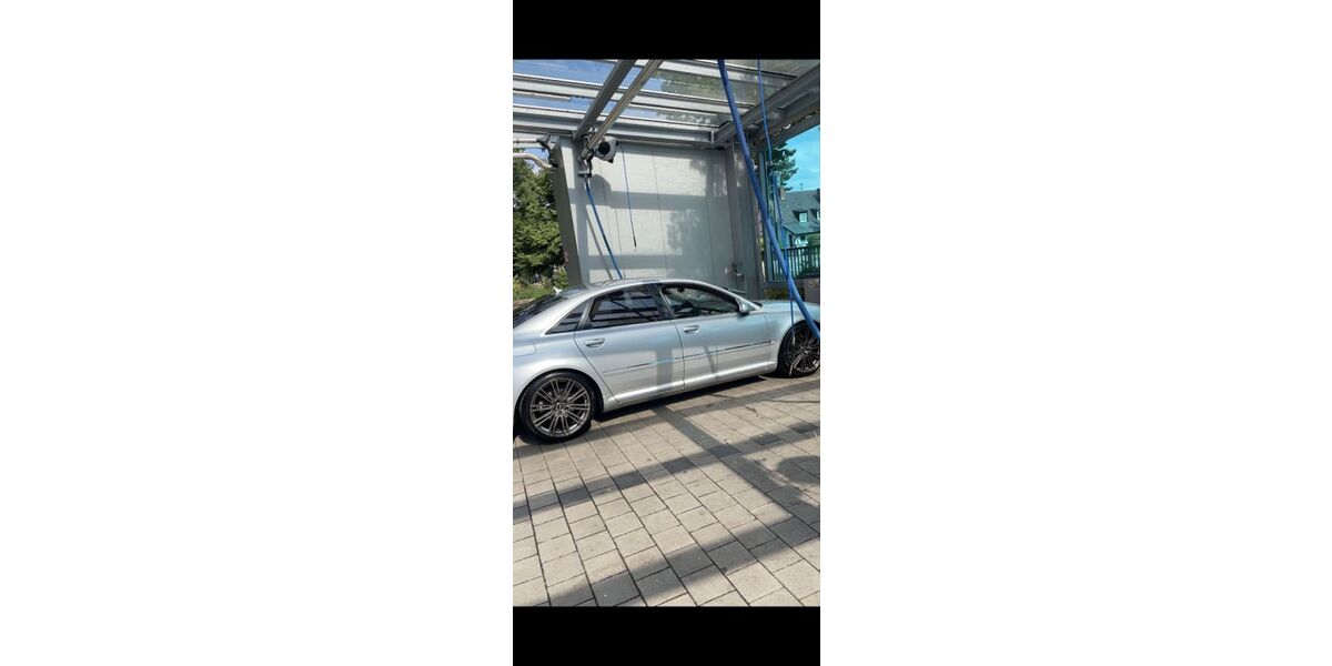 Audi A8 271.000 km 8.500 &euro; München 81735