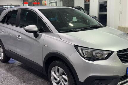 Opel Crossland (X) 58.202 km 13.690 € München 81829
